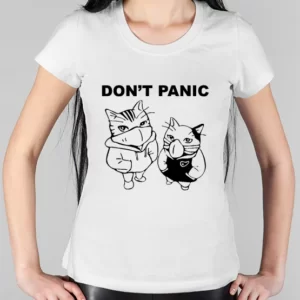 Женская футболка "Коты Don't panic"